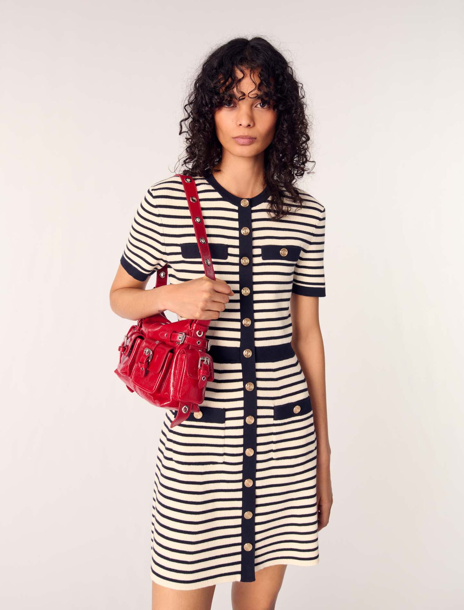 Vestido corto de punto de canalé