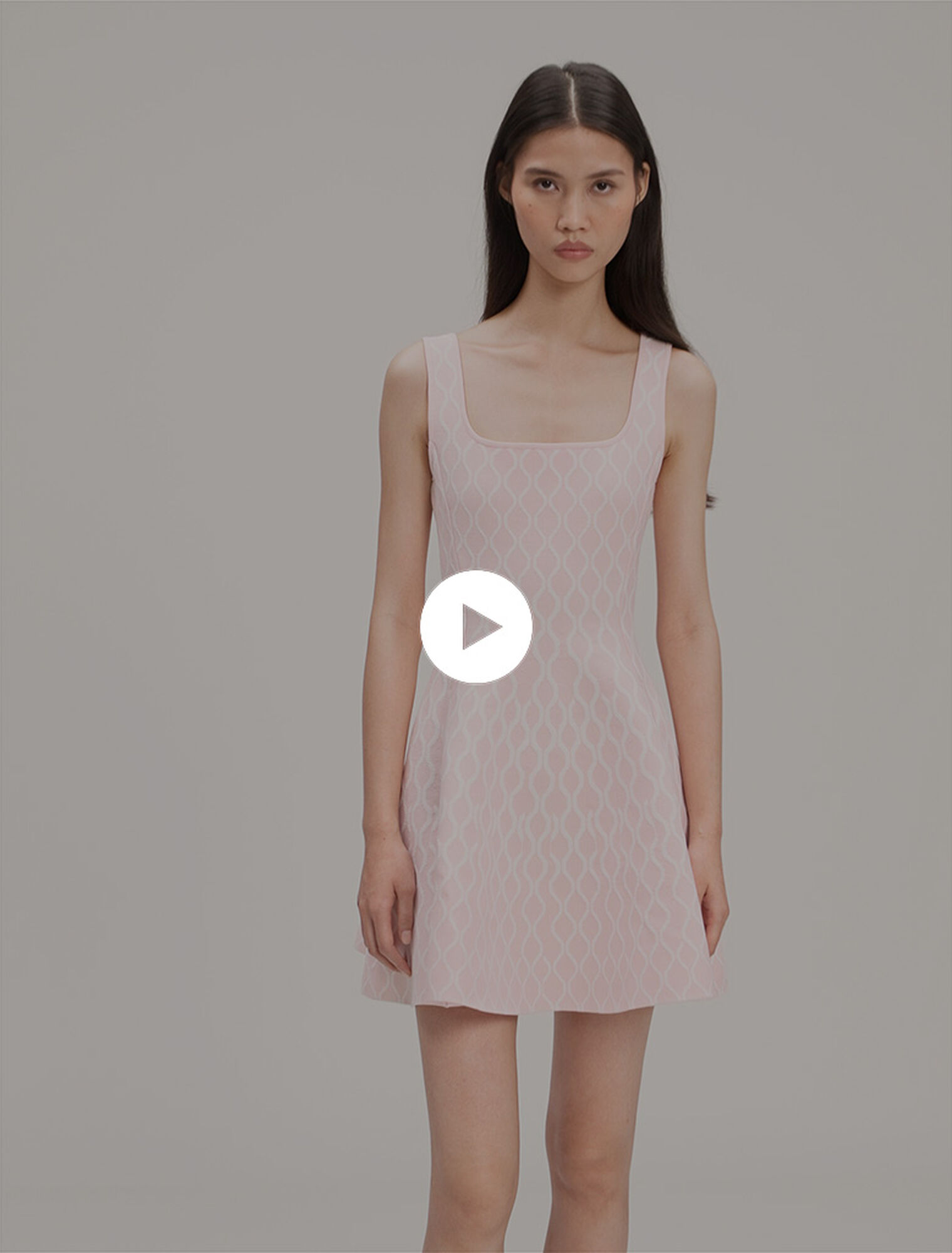 Vestido corto de punto jacquard