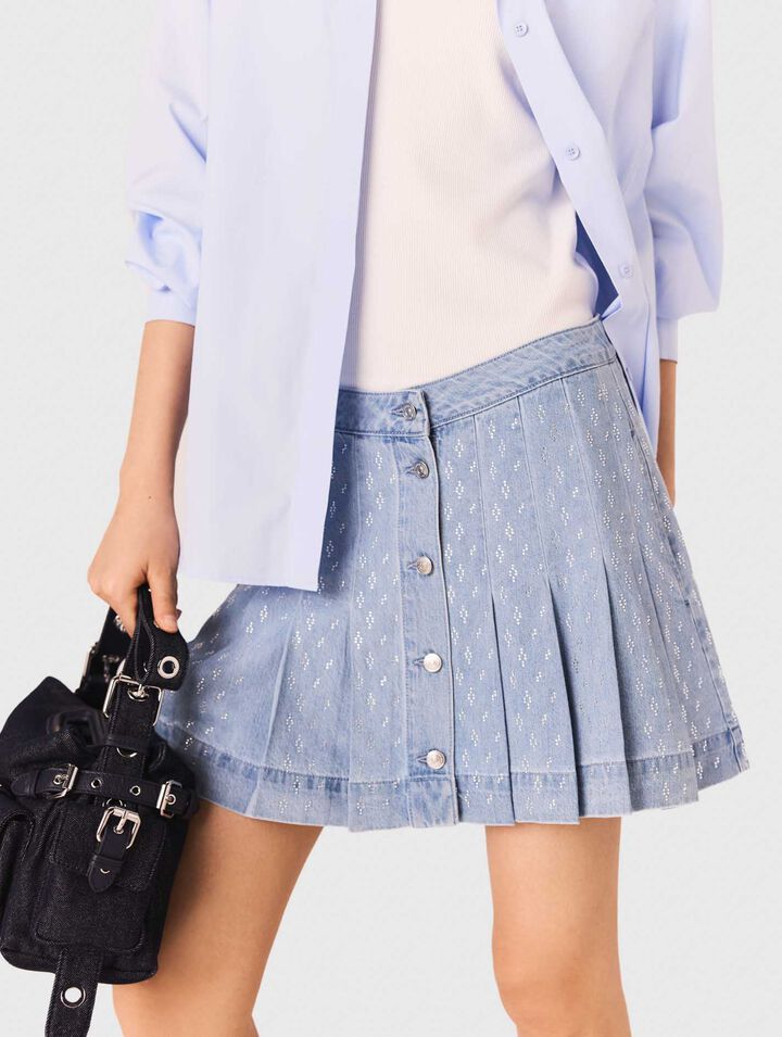 Falda plisada de denim con strass