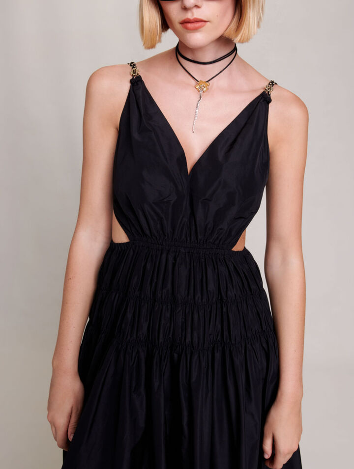 Vestido de tafetán abierto en la cintura