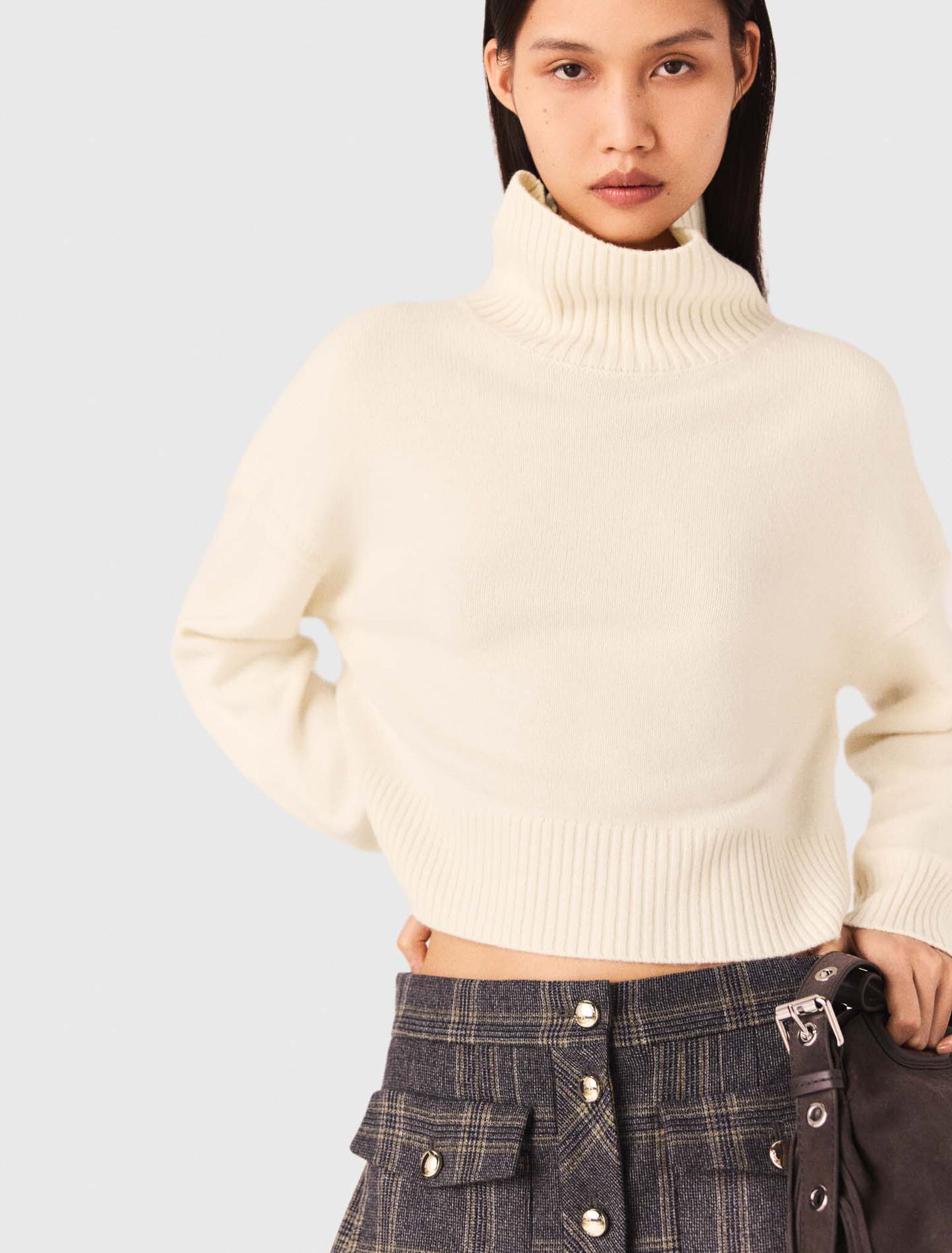 Jersey de cachemir con cuello alto
