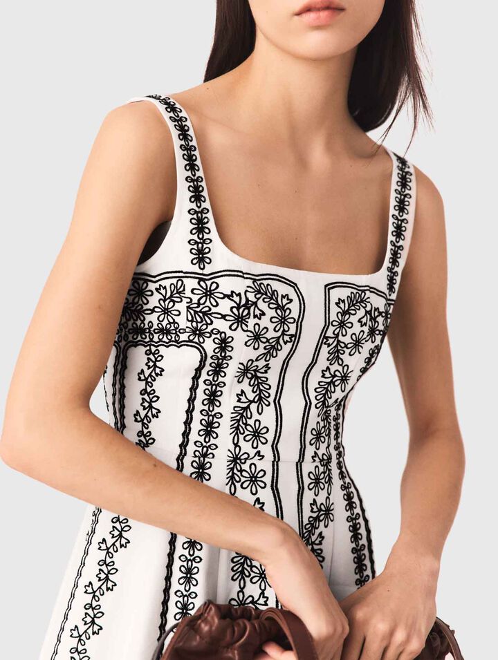 Vestido corto bordado con tirantes