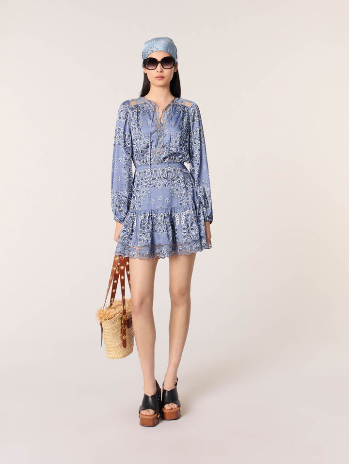 Vestido corto fluido con estampado