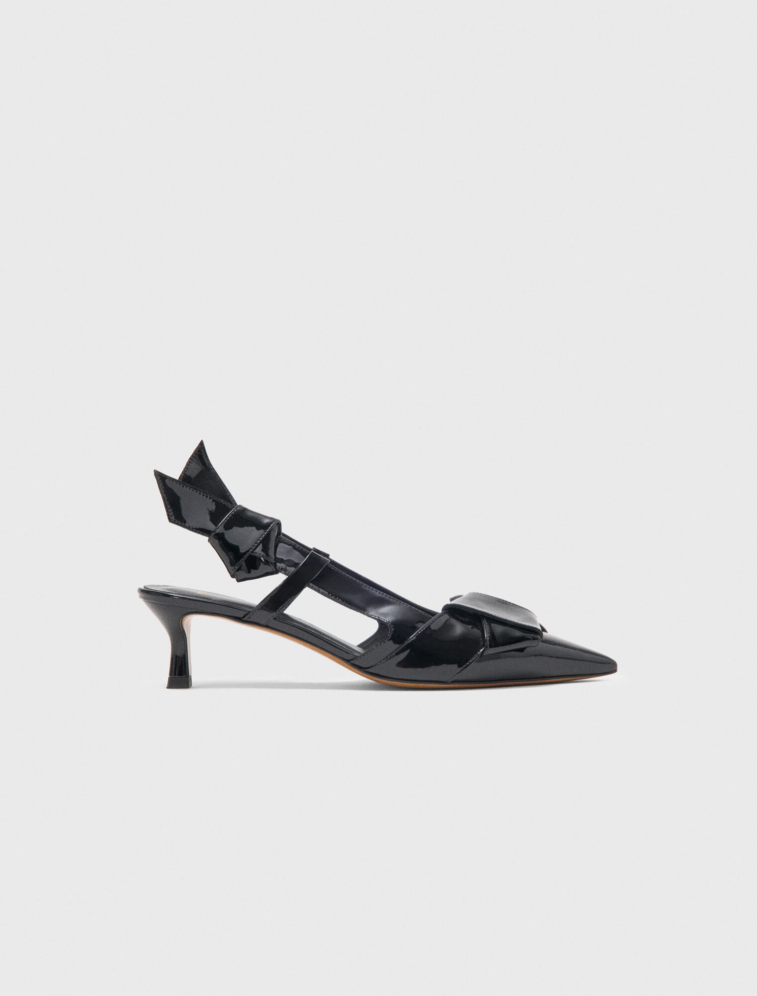 Slingbacks de charol con lazo