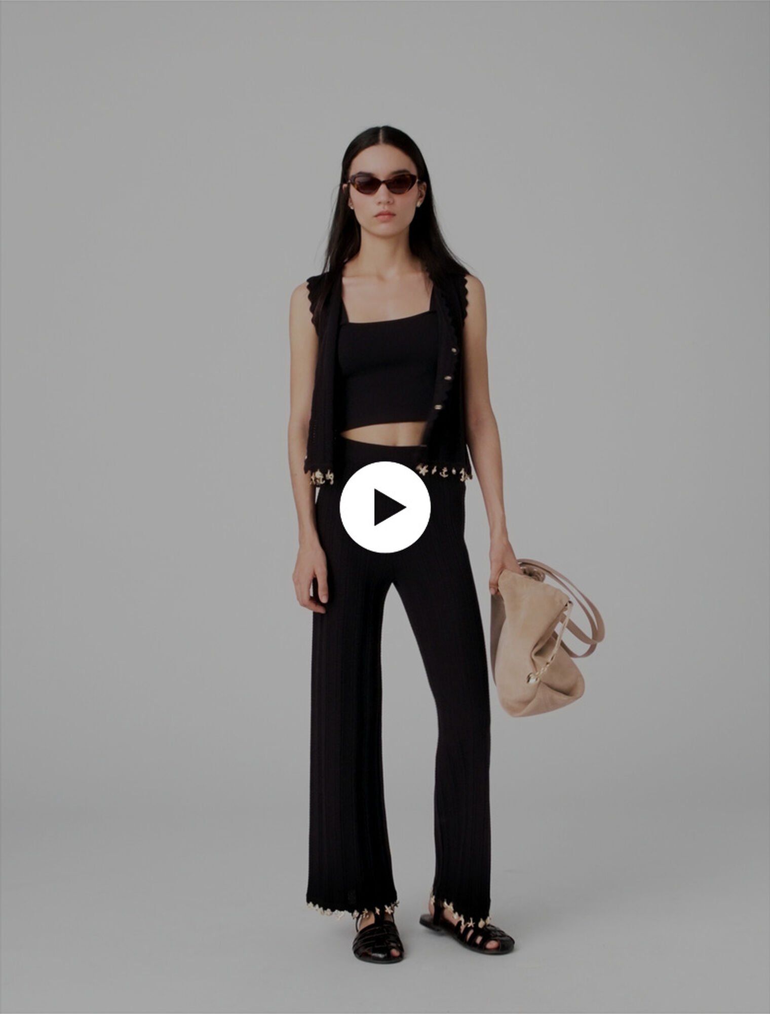 Pantal&oacute;n de punto con joyas