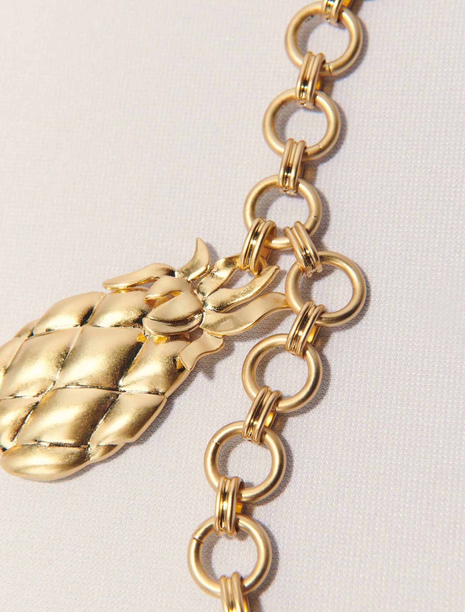 Collar de piña