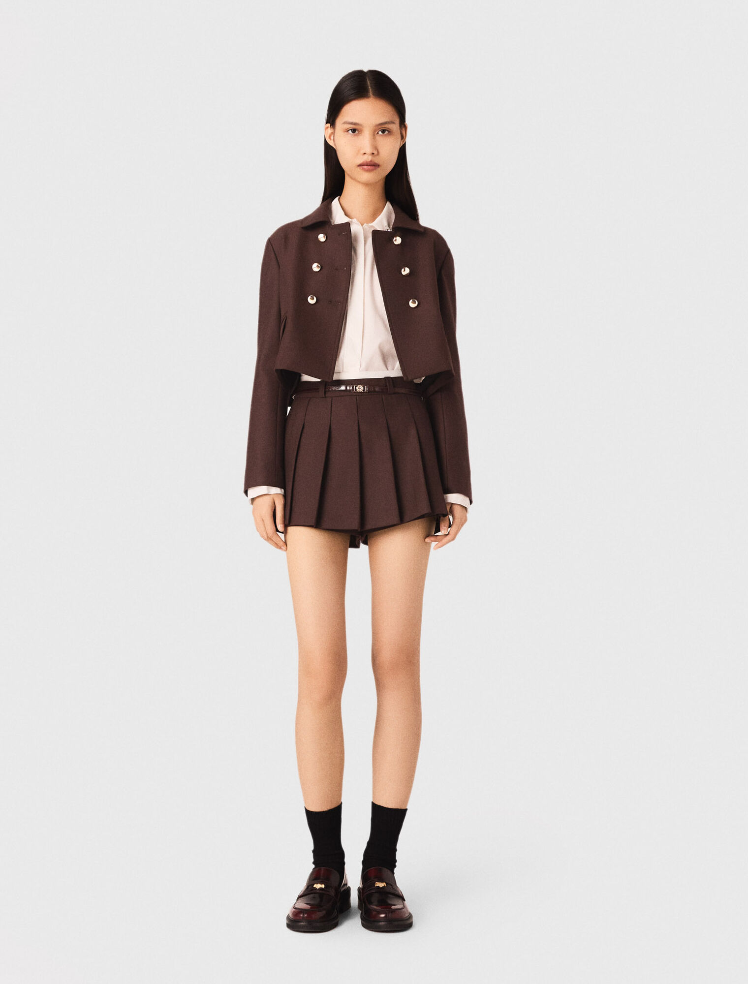 Chaqueta corta de doble botonadura