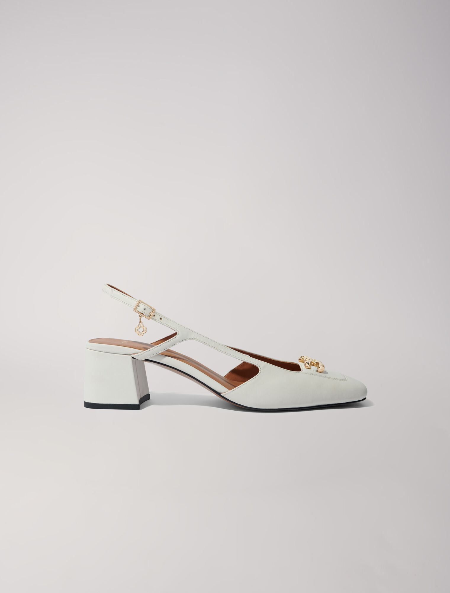 Zapatos de tacón cuadrados de piel