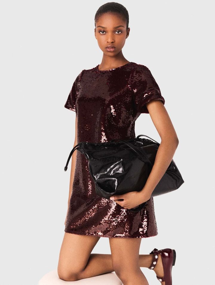 Vestido corto bordado de lentejuelas