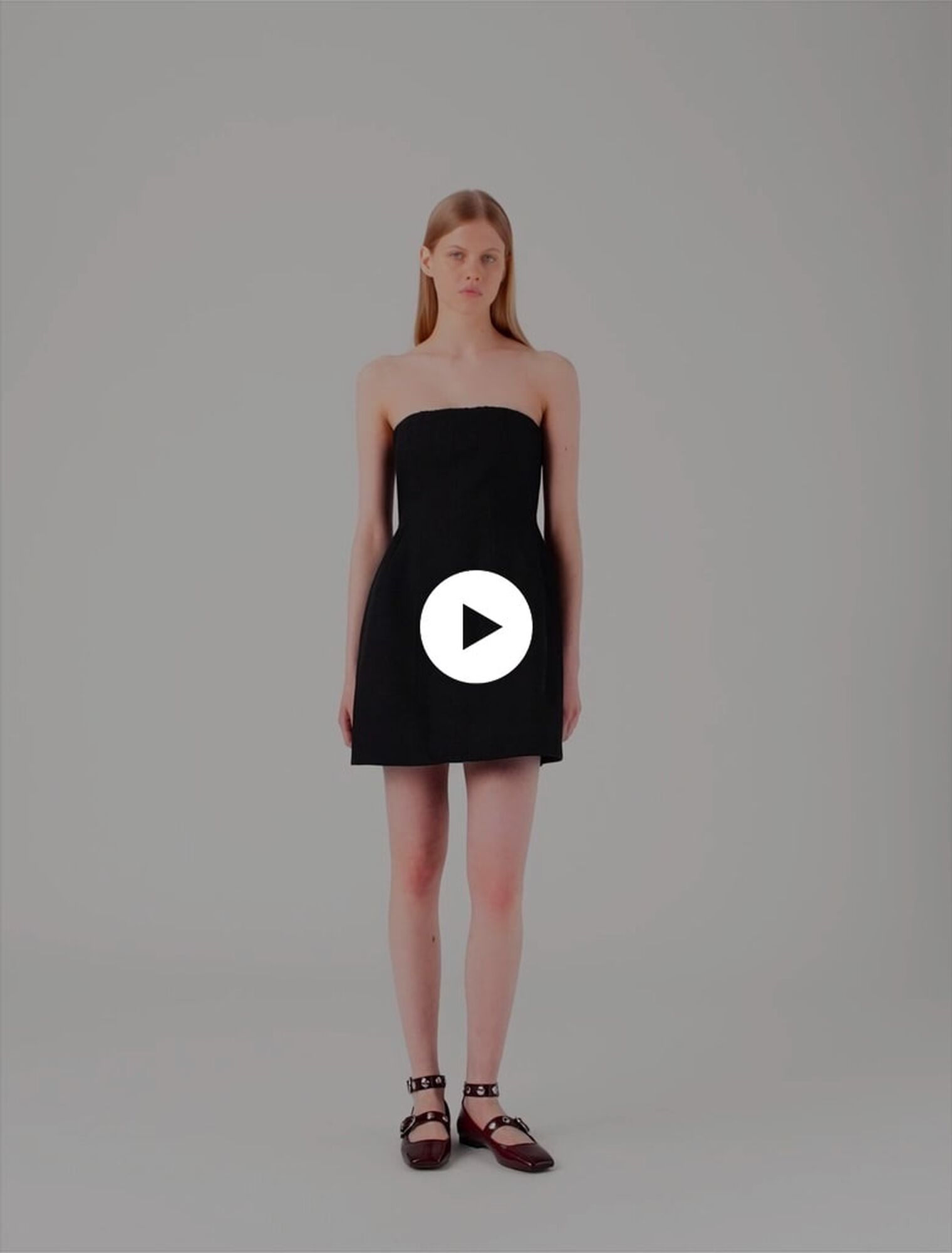 Vestido corto de lino con corpiño