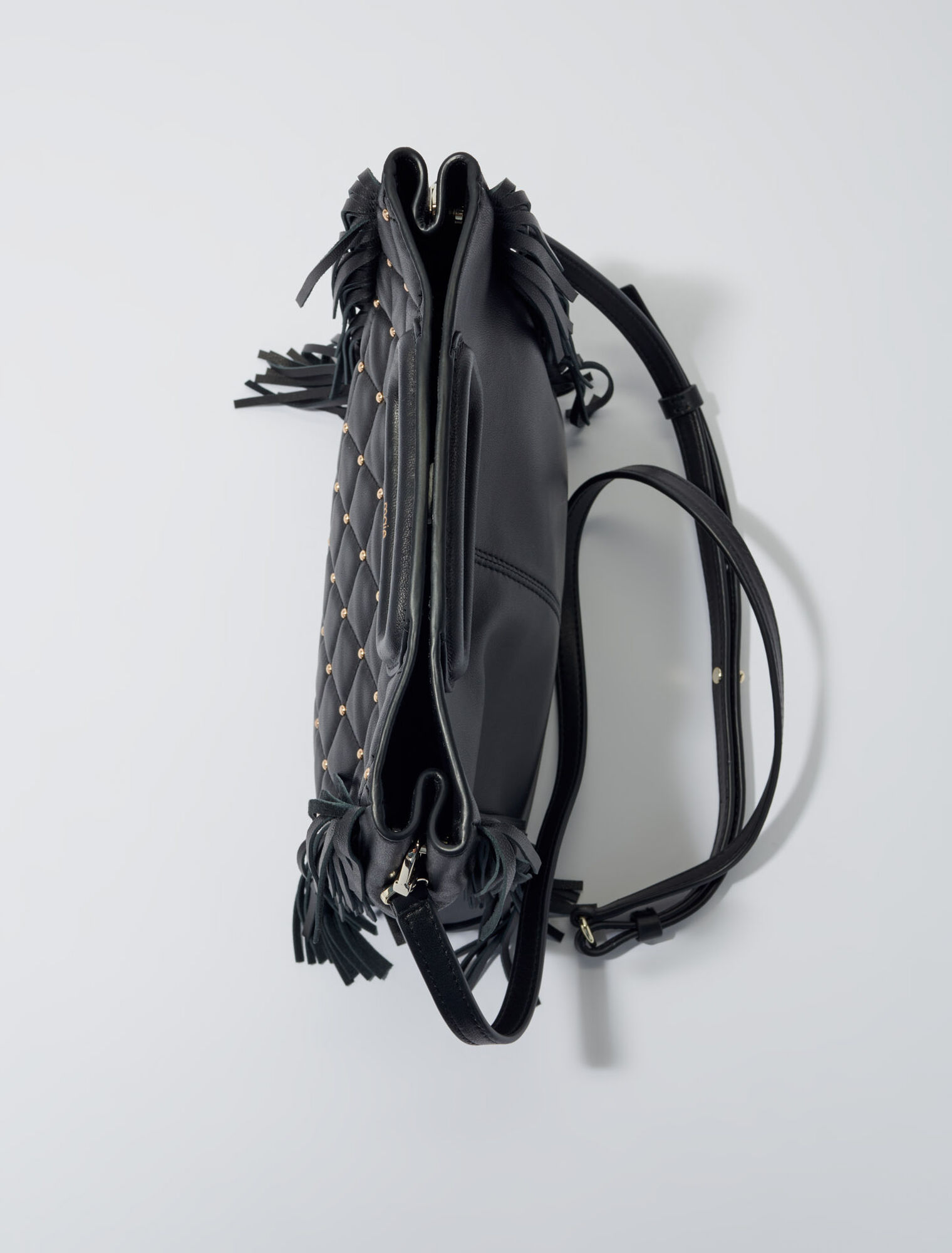 Bolso M acolchado con tachuelas