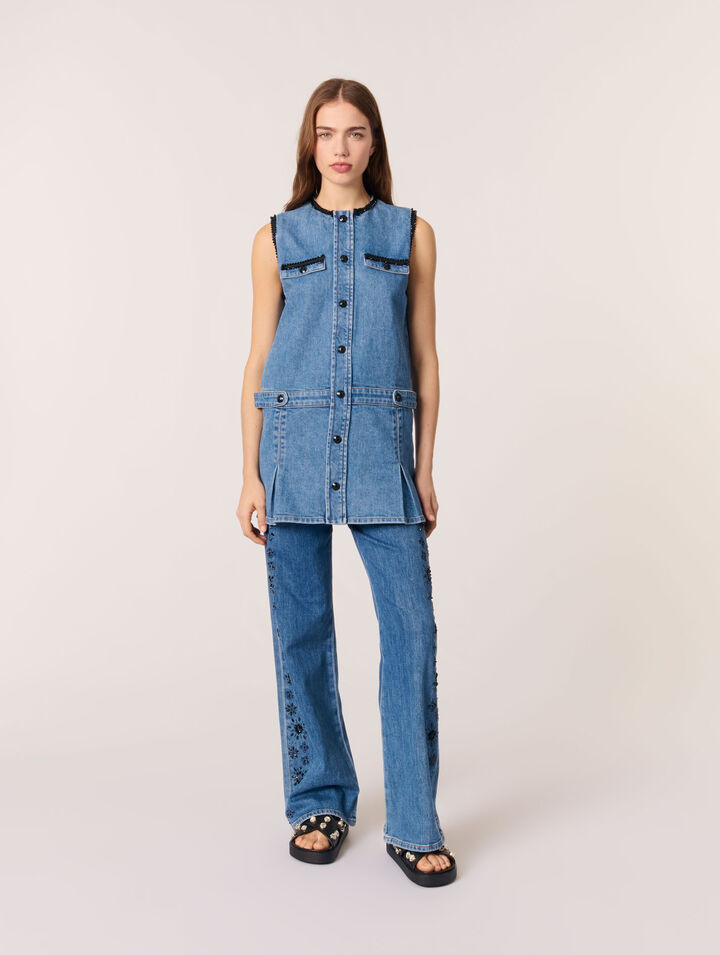 Vestido vaquero y pasamanos bordados