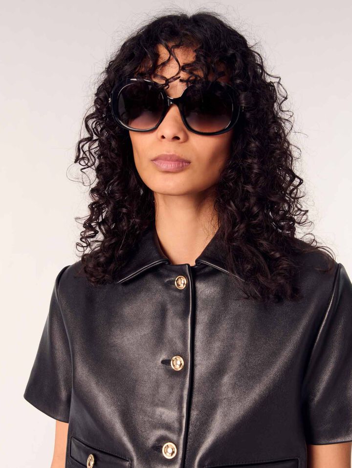Chaqueta corta de piel