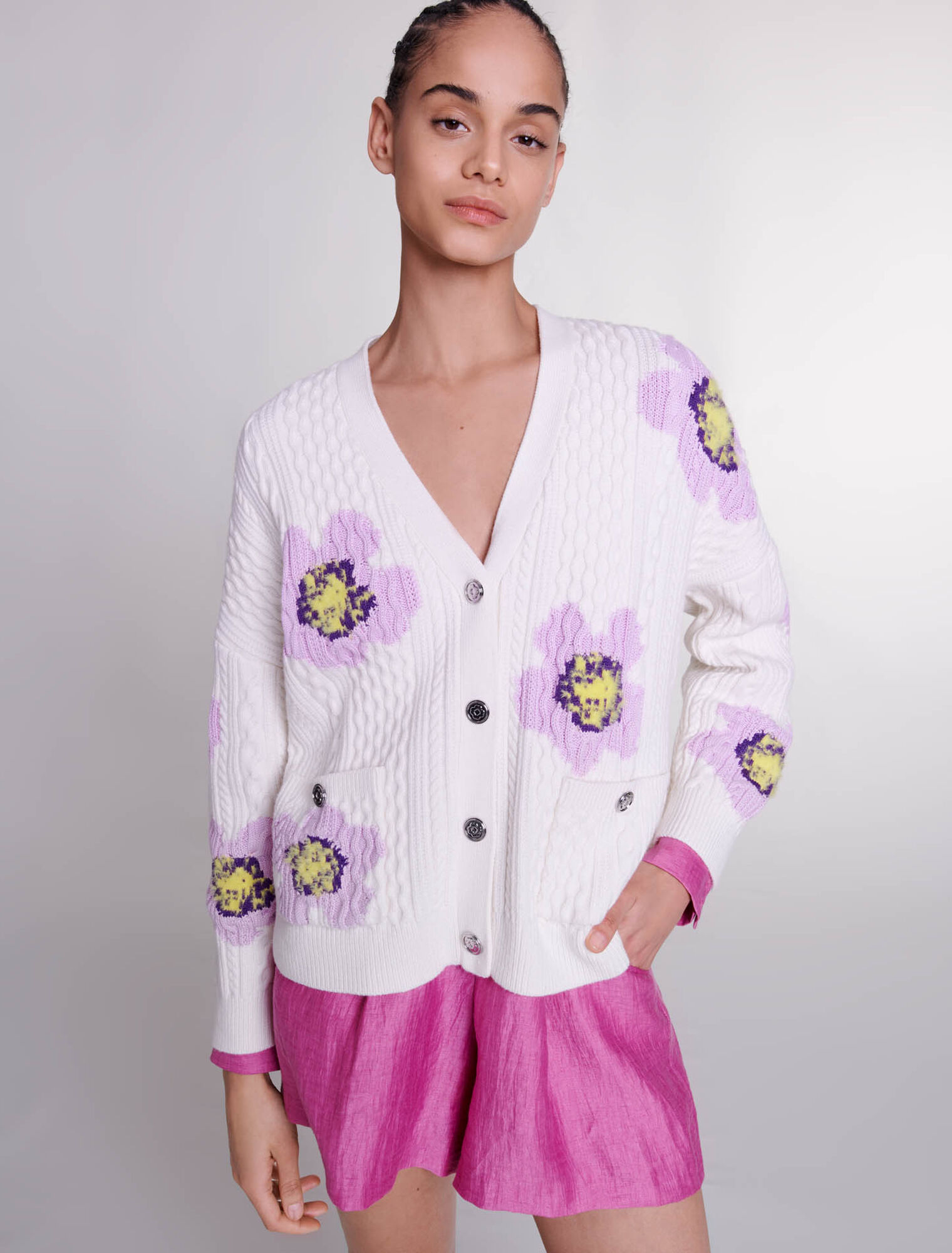 Cárdigan de punto con flores