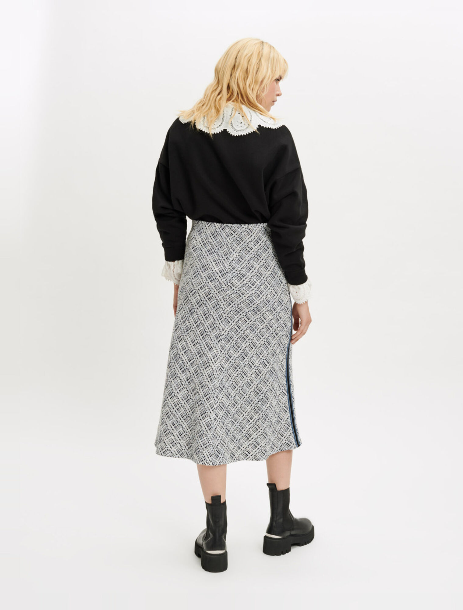 Falda midi de tweed