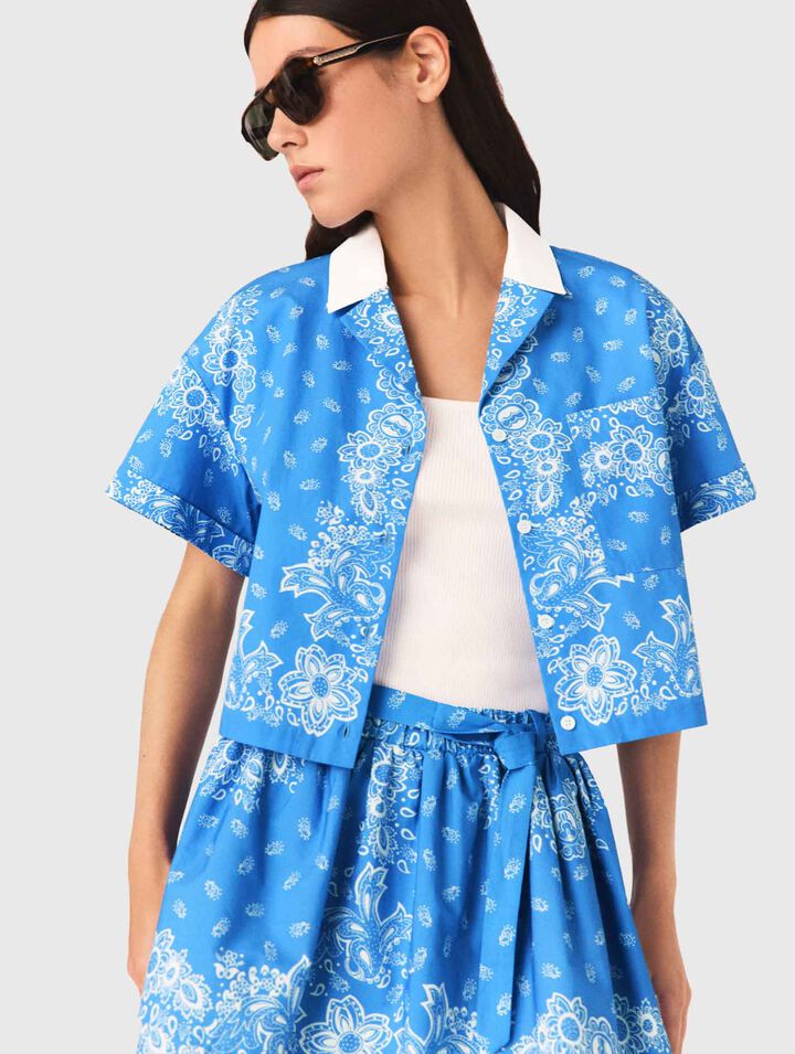 Camisa estampada cuello contraste