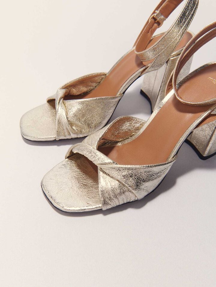 Sandalias de cuero metalizado con tacón