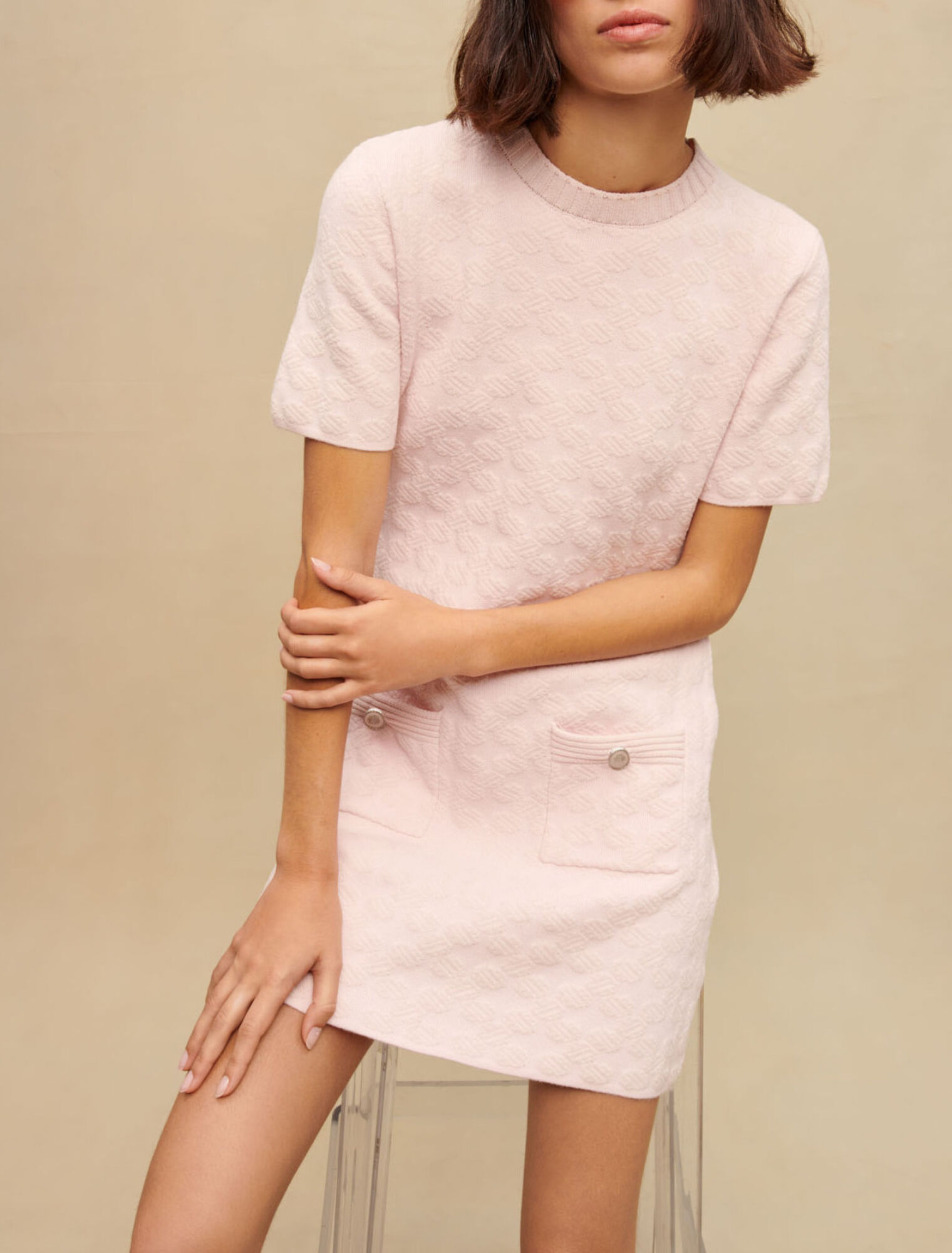 Vestido rosa de punto texturizado
