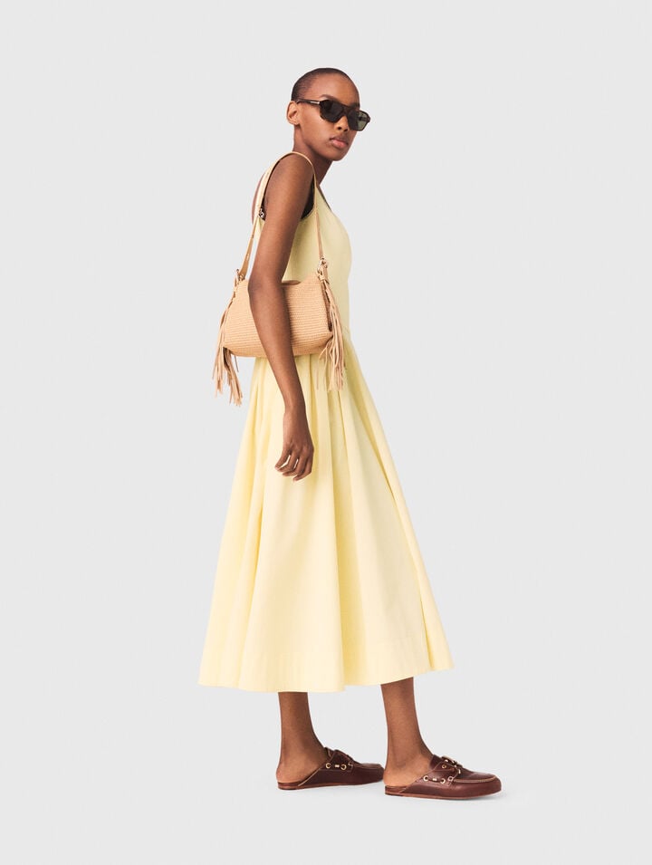 Vestido midi acampanado con strass