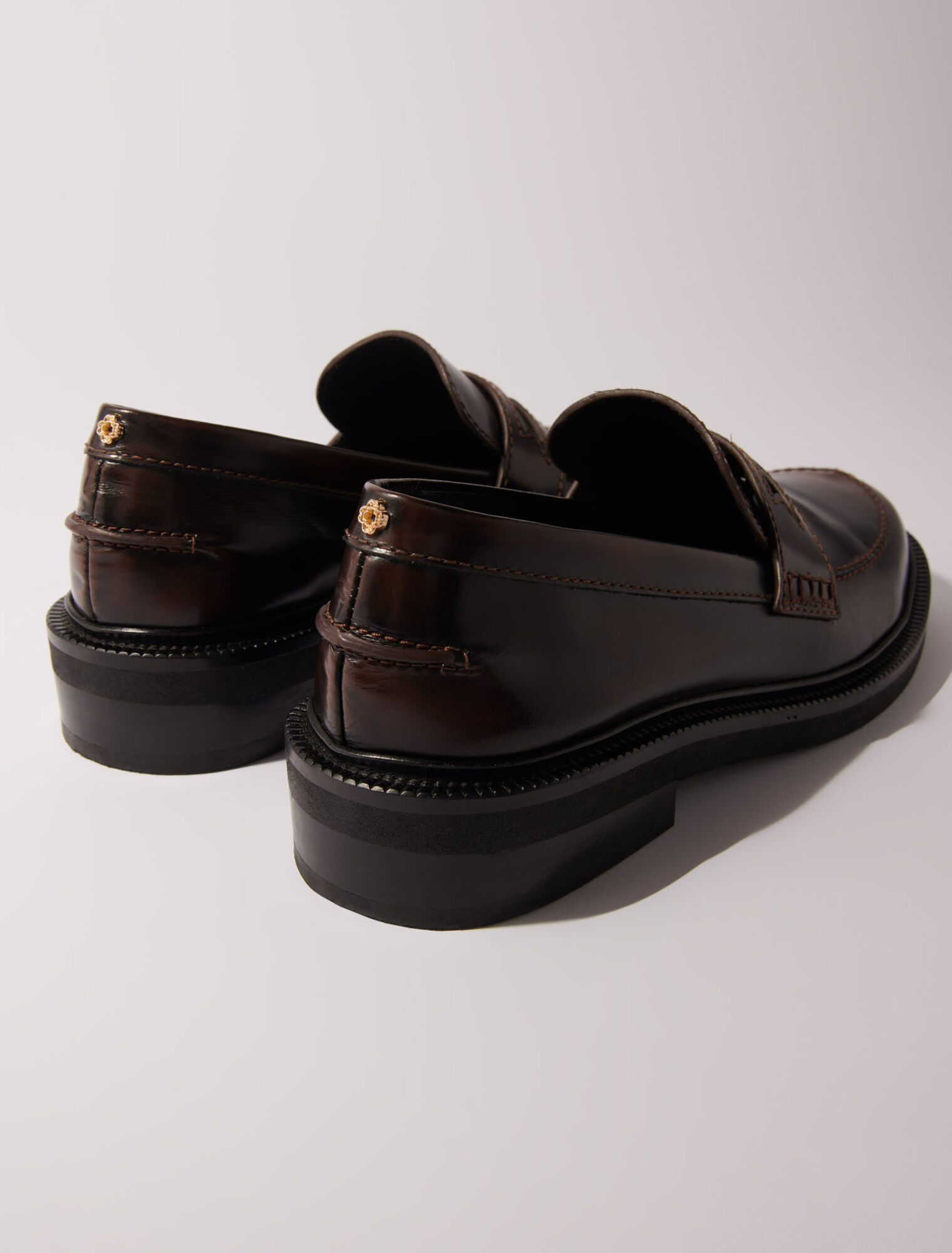 Mocasines de cuero cepillado