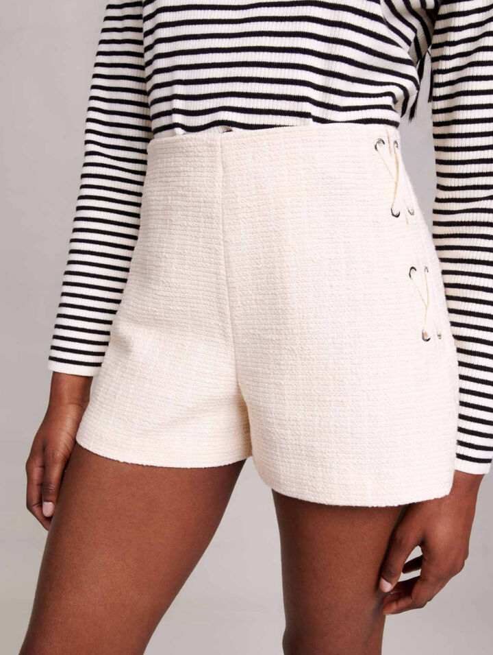 Pantalón corto acampanado de tweed