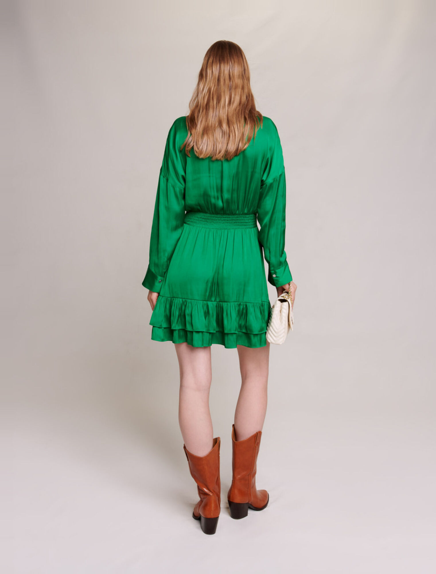 Vestido corto satinado