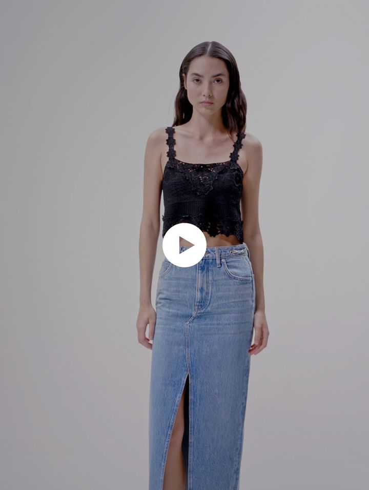 Top corto decorado con guipur