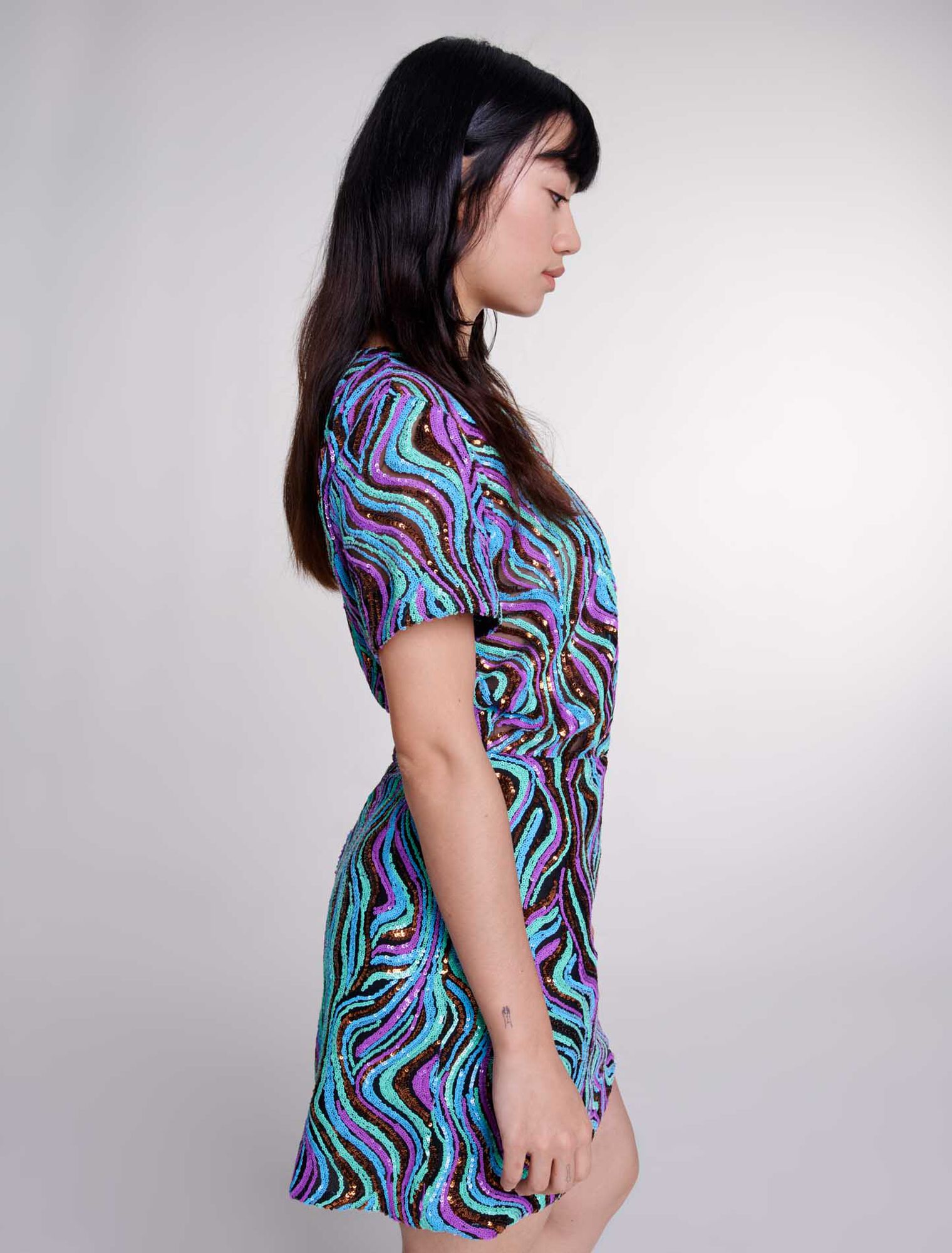 Vestido corto trampantojo