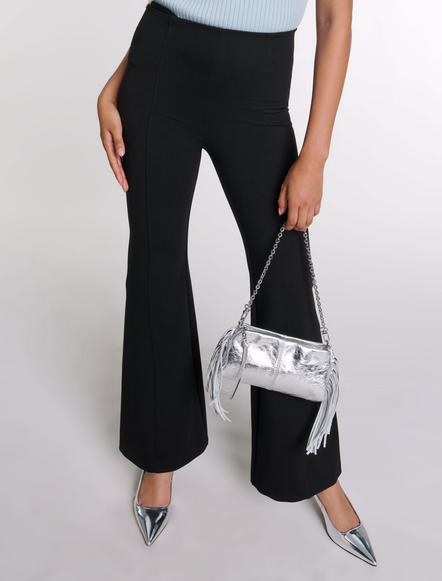 Pantalón con detalle de pedrería