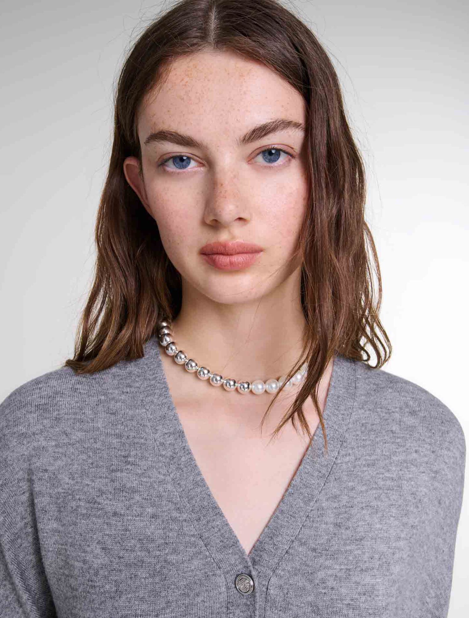 Collar choker de cuentas mixtas