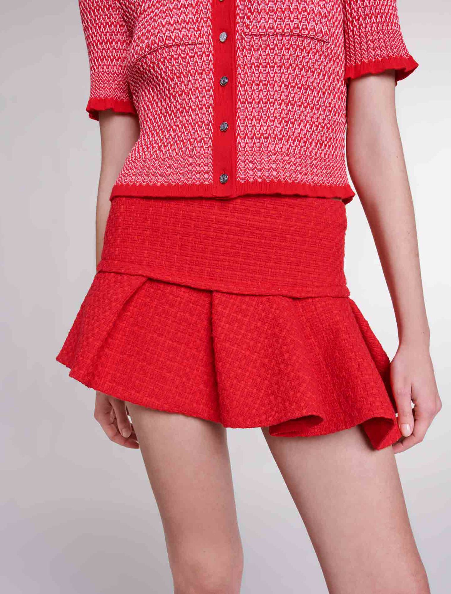 Minifalda en tweed asimétrica