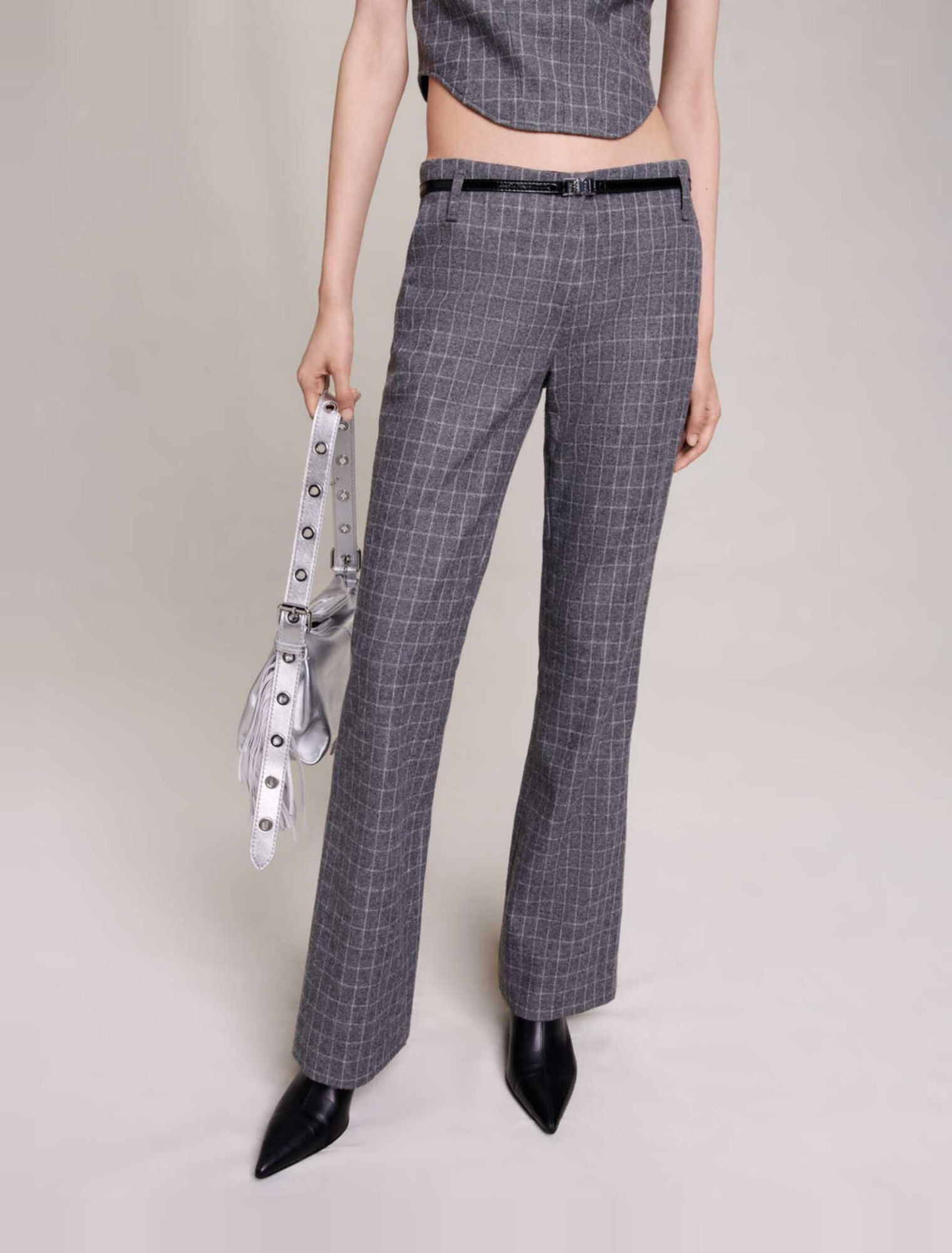 Pantalón acampanado