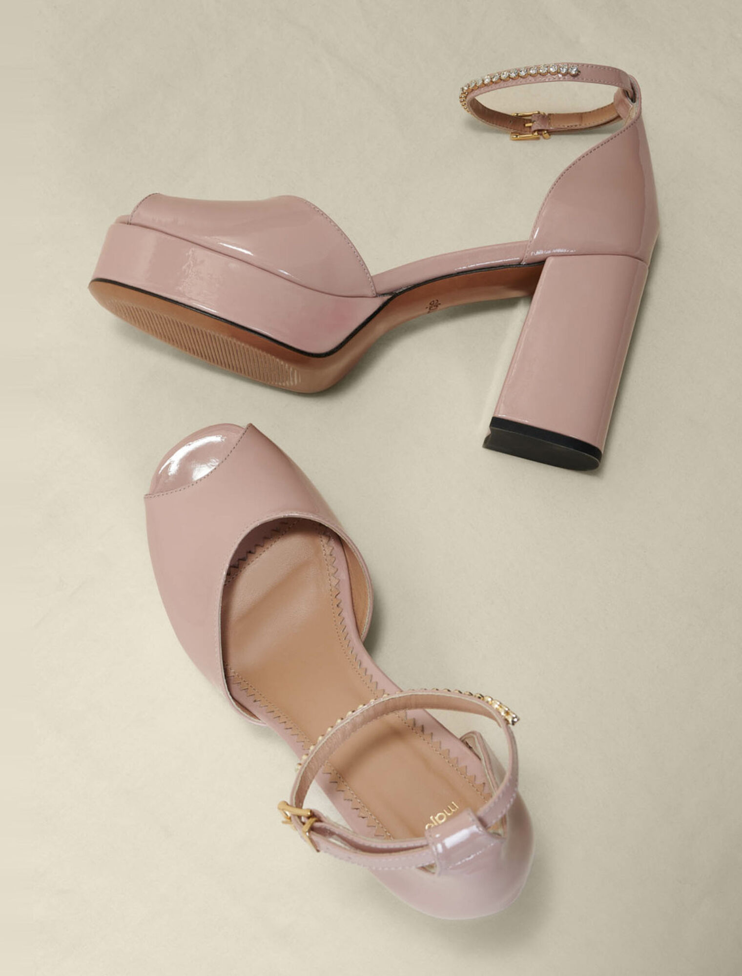 Sandalias de tacón de charol