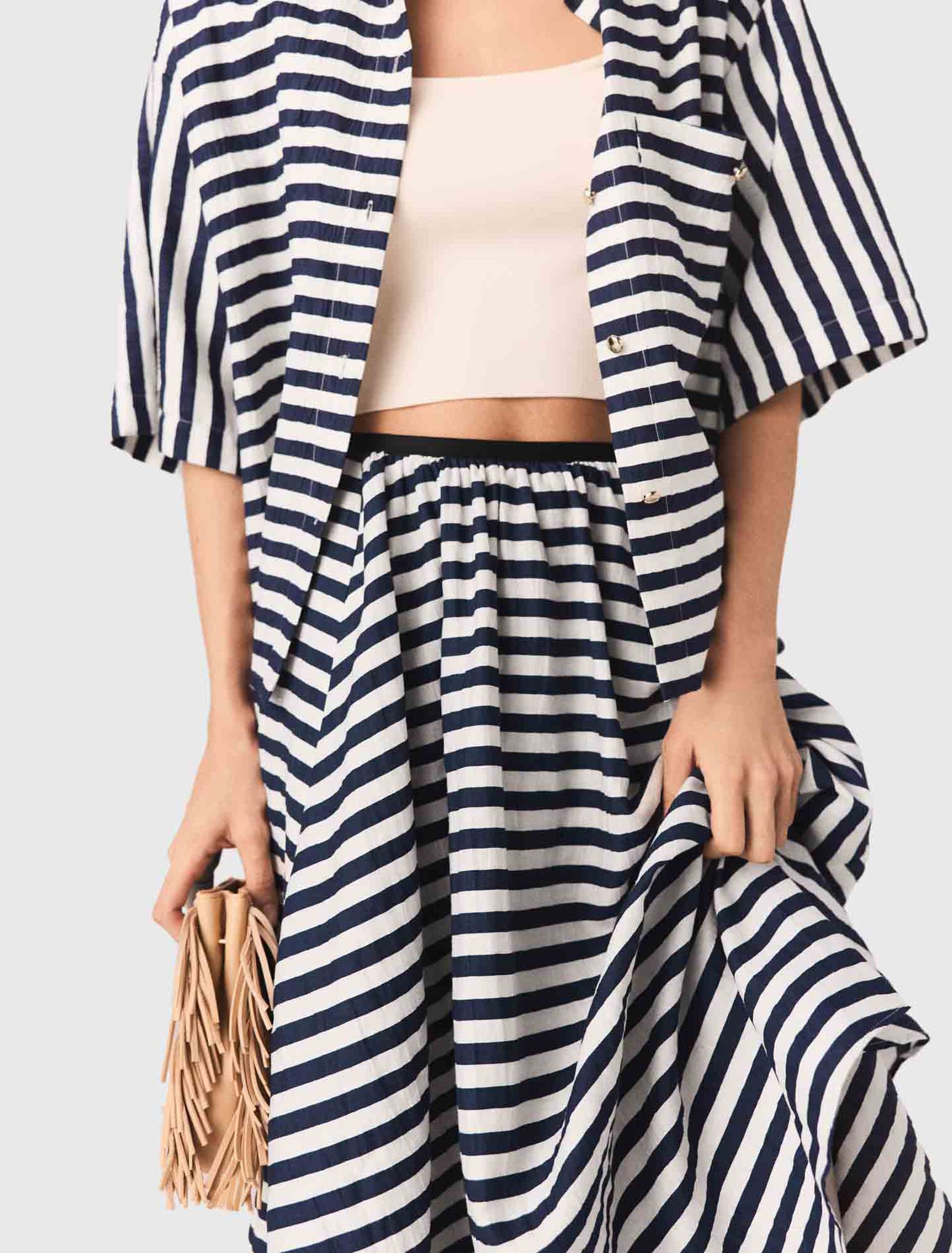 Falda semilarga de mezcla de lino