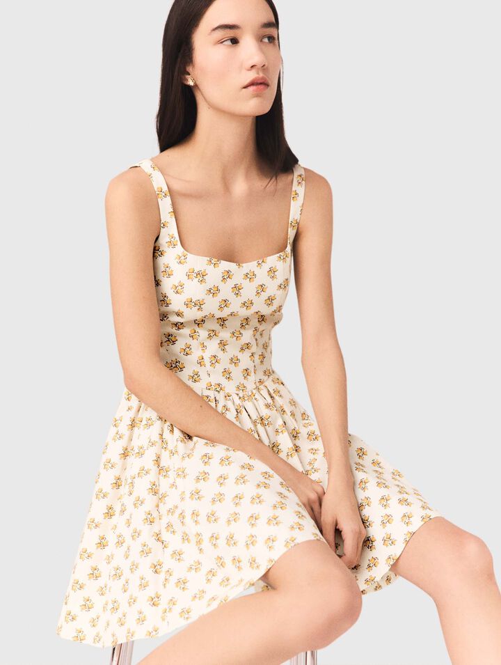 Vestido corto acampanado estampado