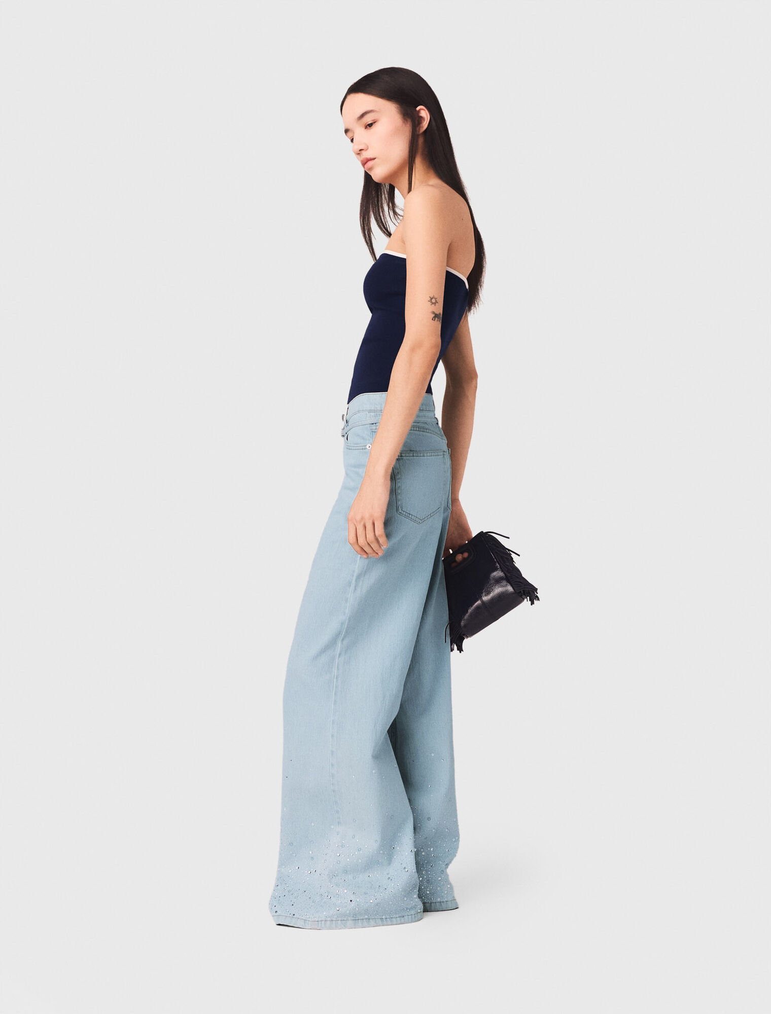 Vaquero ancho con strass