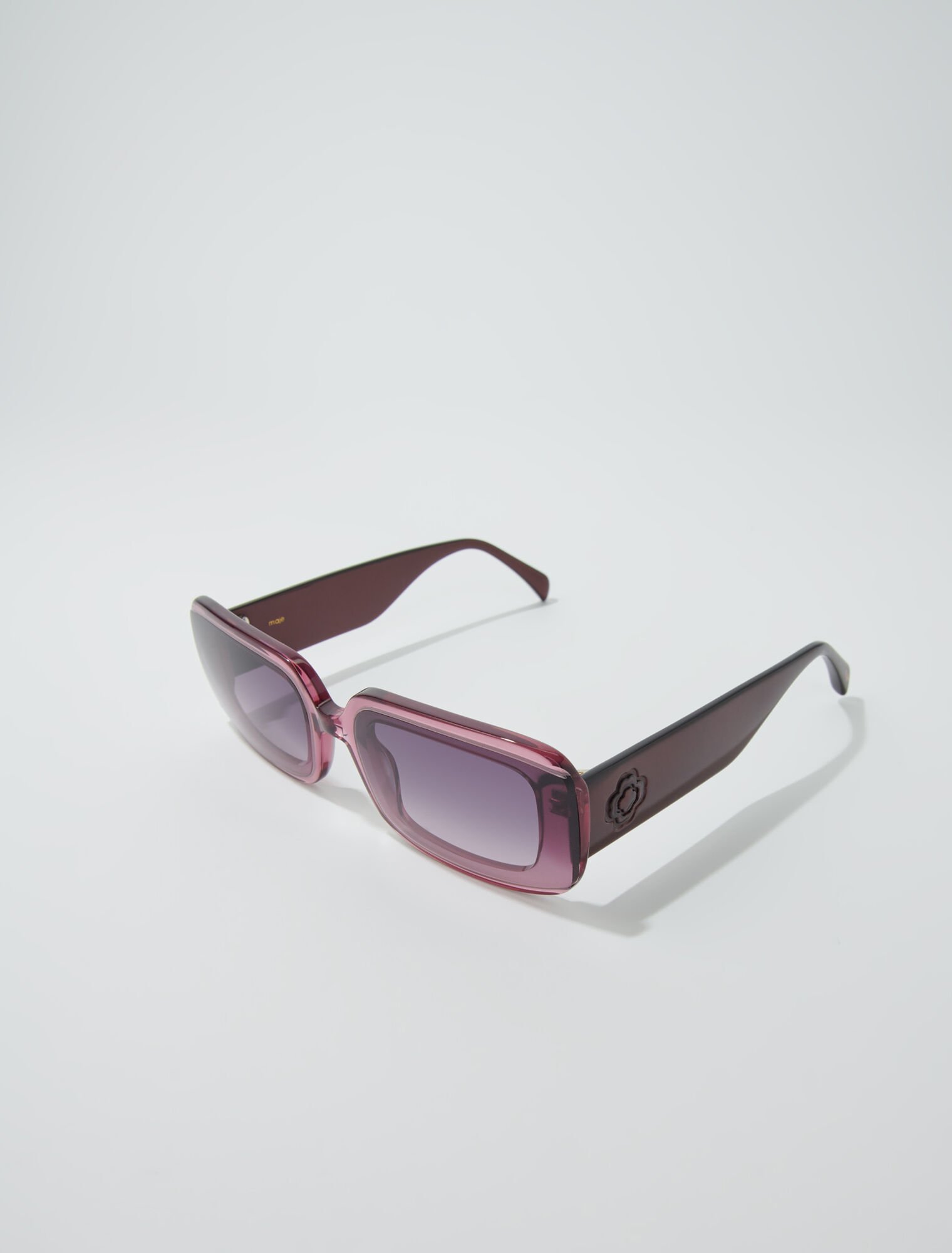 Gafas de acetato y lentes ahumadas