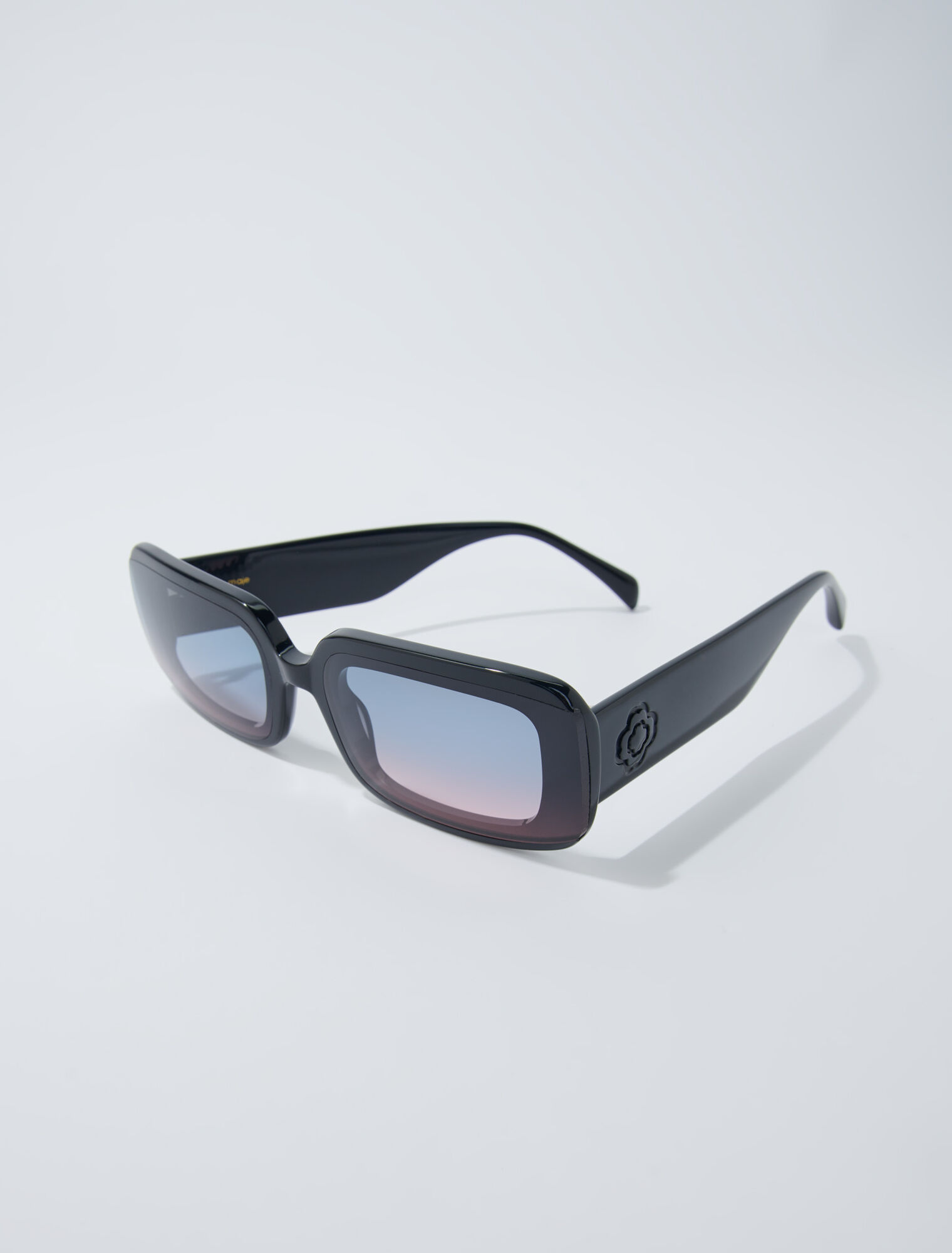 Gafas de acetato y lentes ahumadas