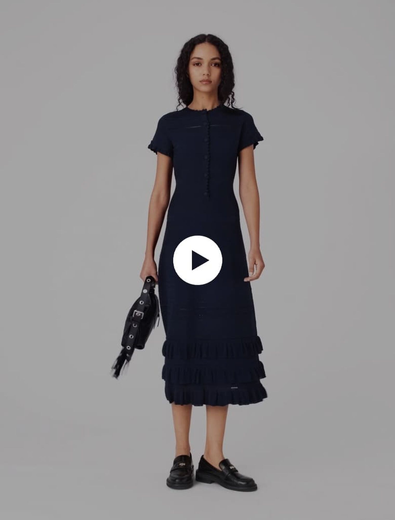 Vestido largo de punto con volantes