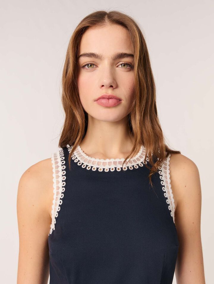 Vestido corto con detalles de ganchillo