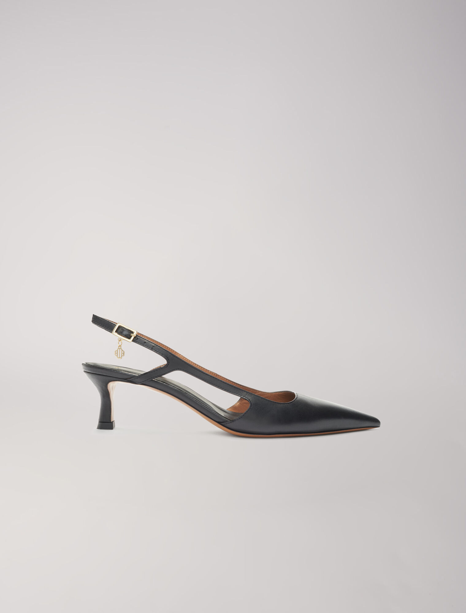 Zapatos tacón punta correas ajustables