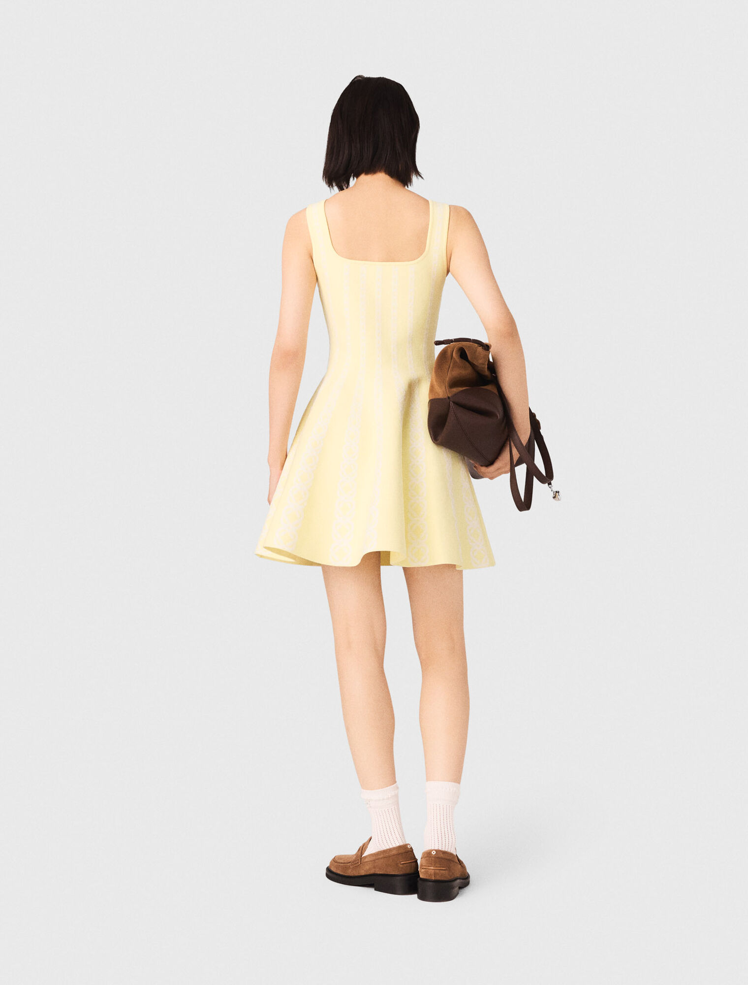 Vestido corto de punto jacquard