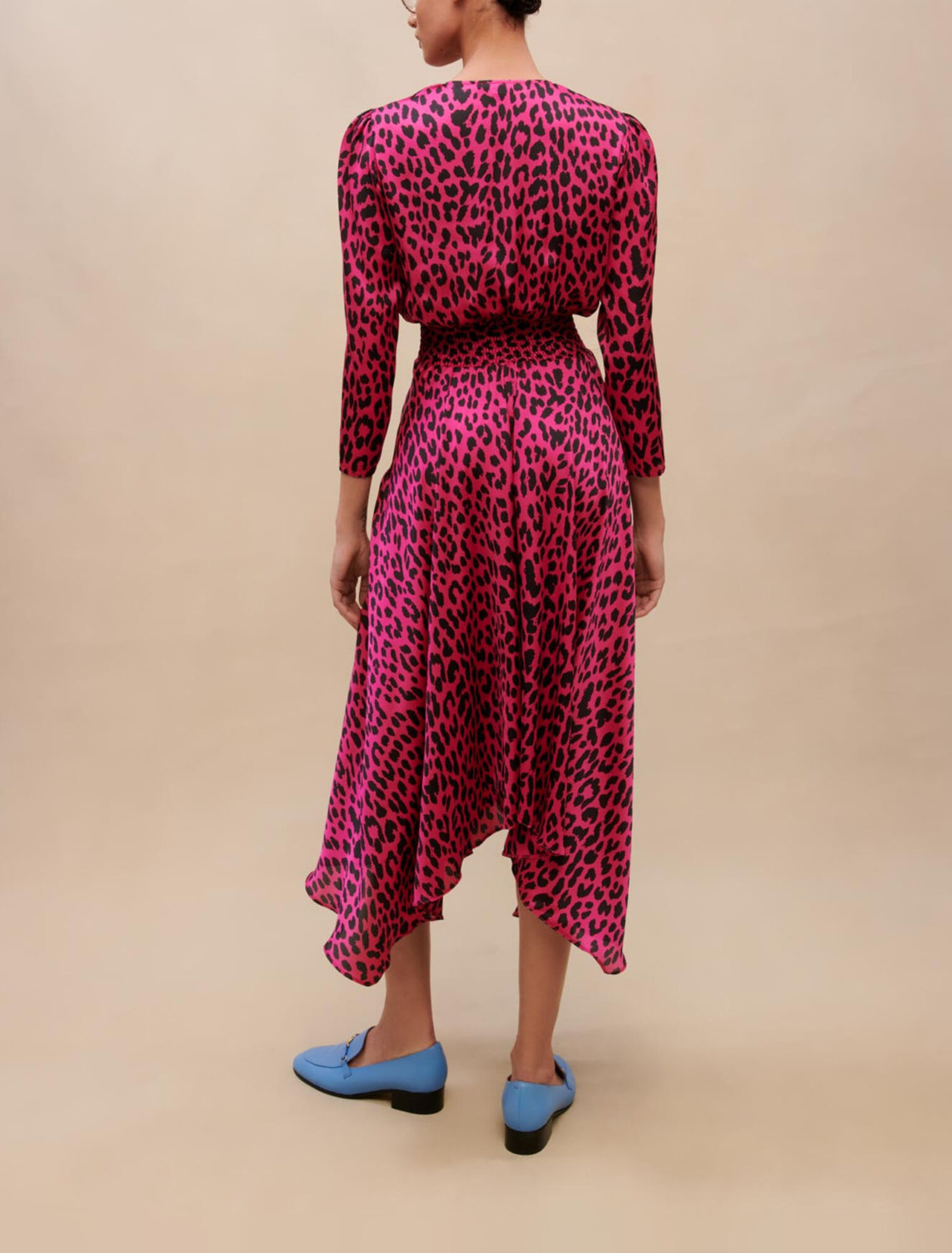 Vestido asimétrico estampado leopardo