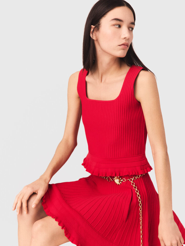 Top de punto con volantes