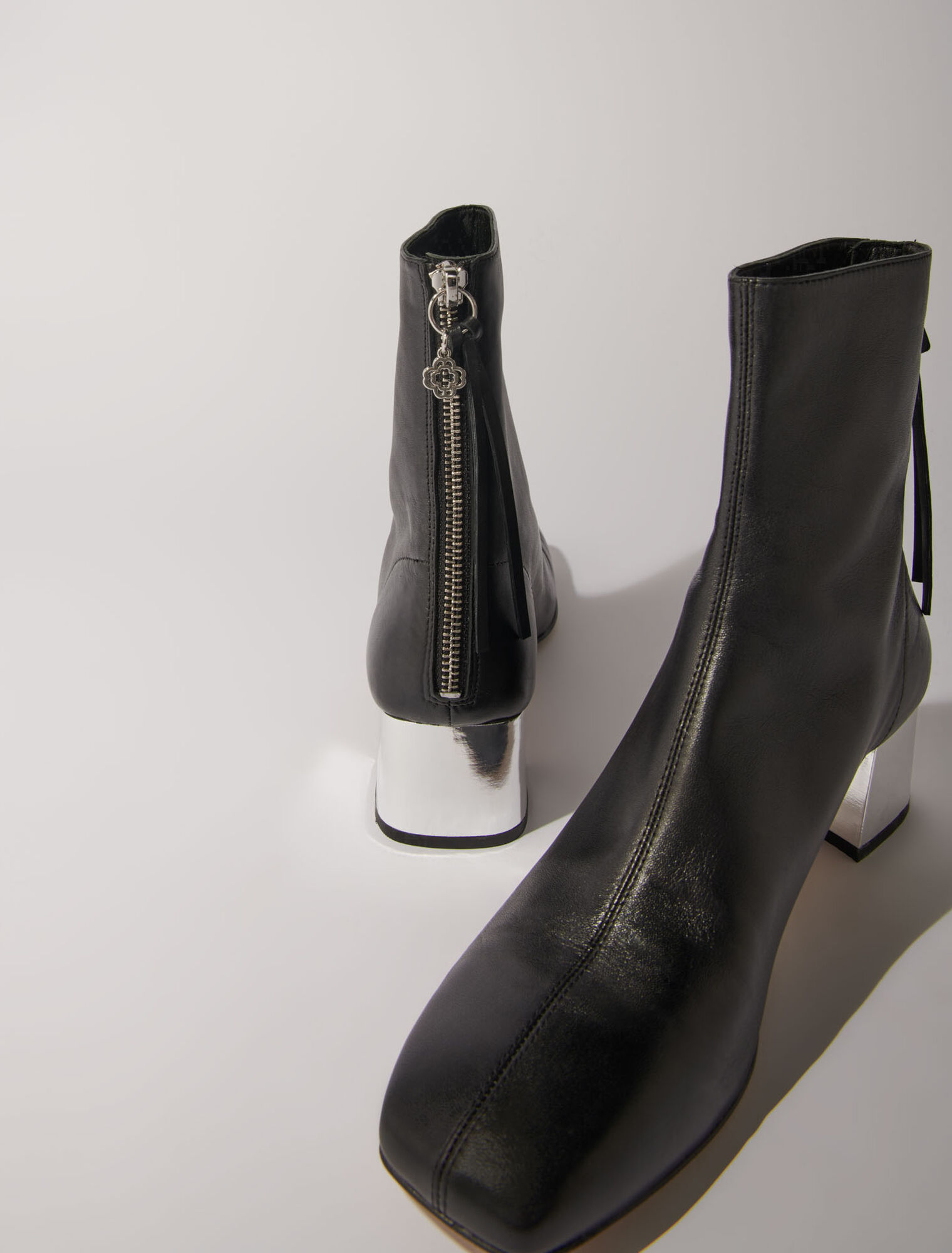 Botines de piel con punta cuadrada