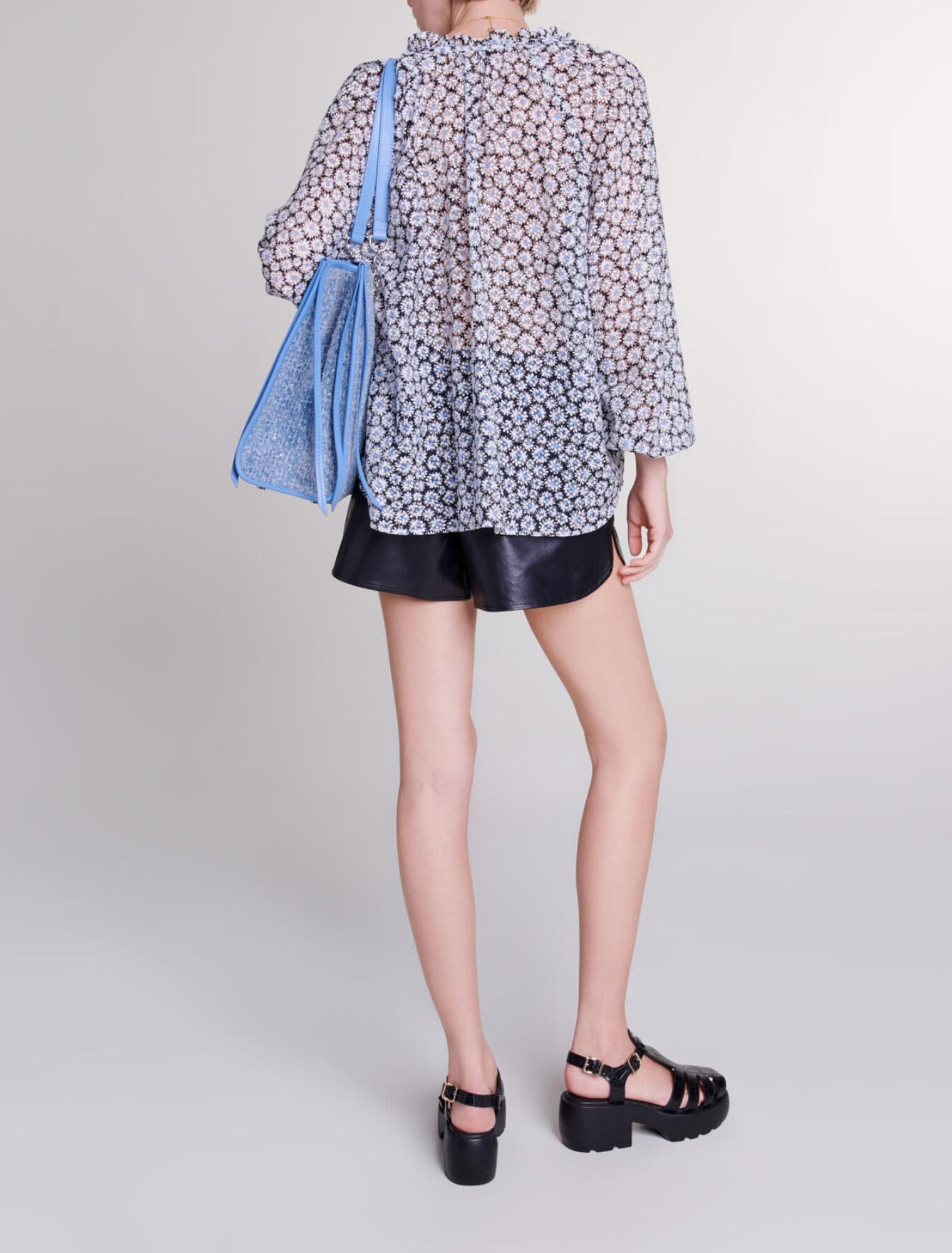 Blusa con estampado floral