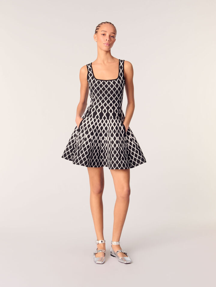 Vestido corto de punto con motivo