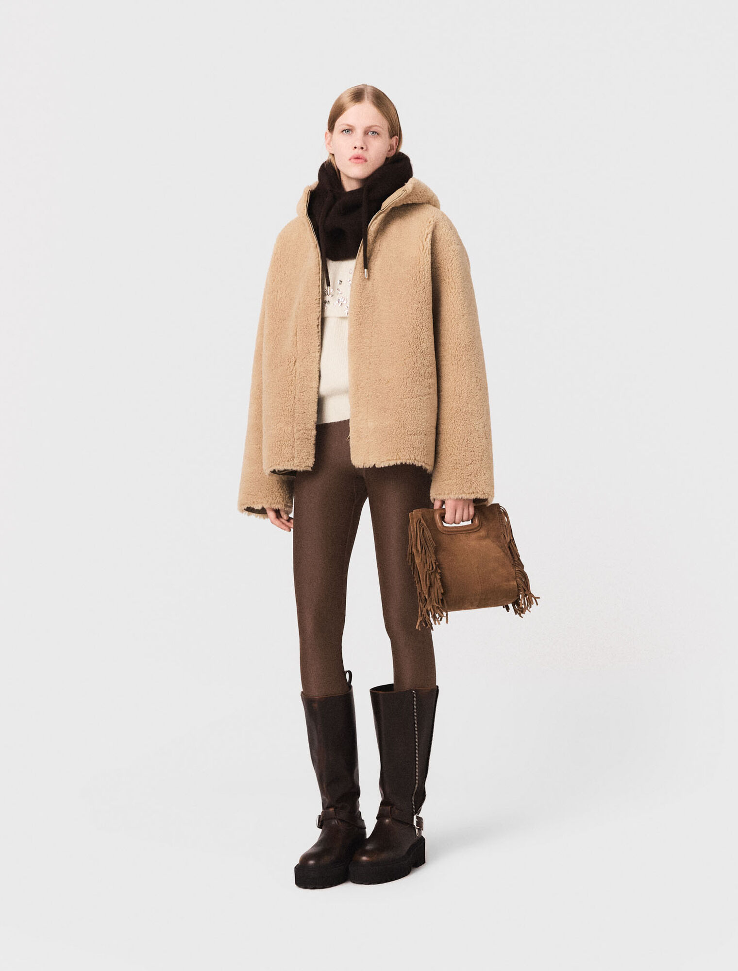 Abrigo reversible con capucha