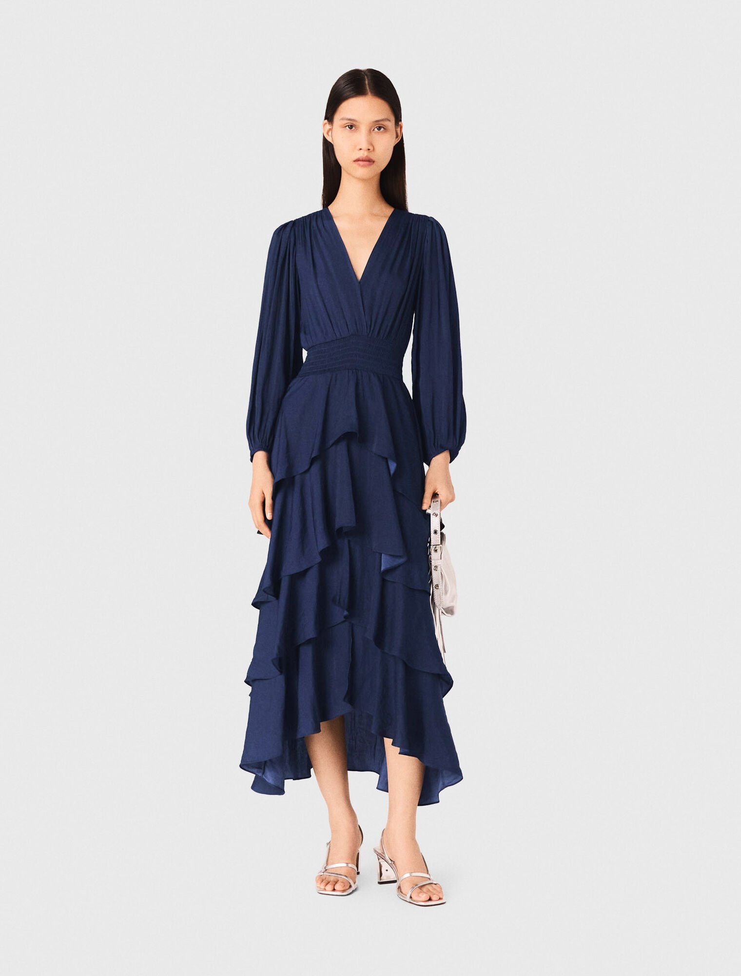 Vestido largo con volantes
