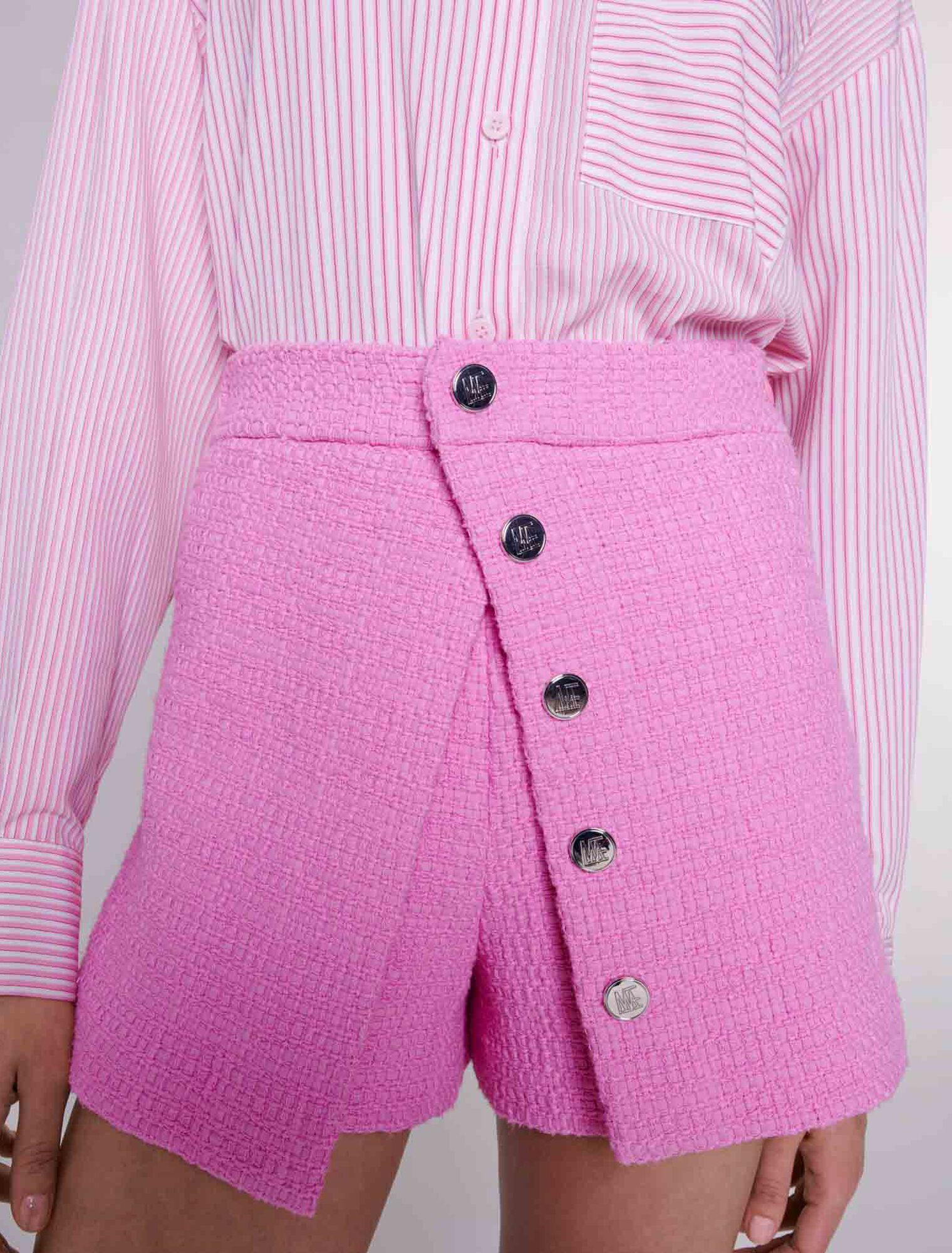 Pantalón corto de tweed con pliegue